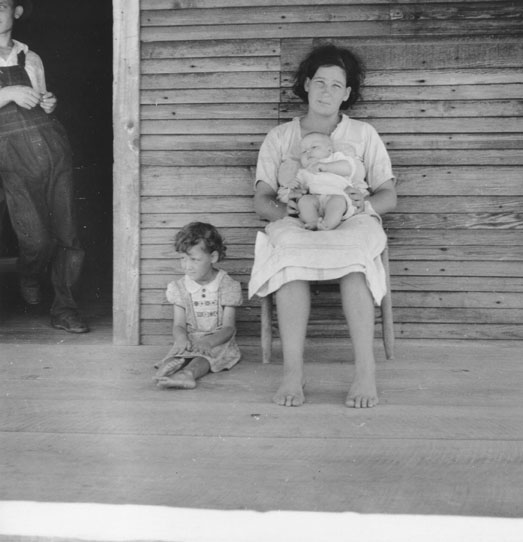 Mississippi mother and children